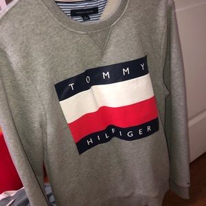 Women’s tommy crew neck